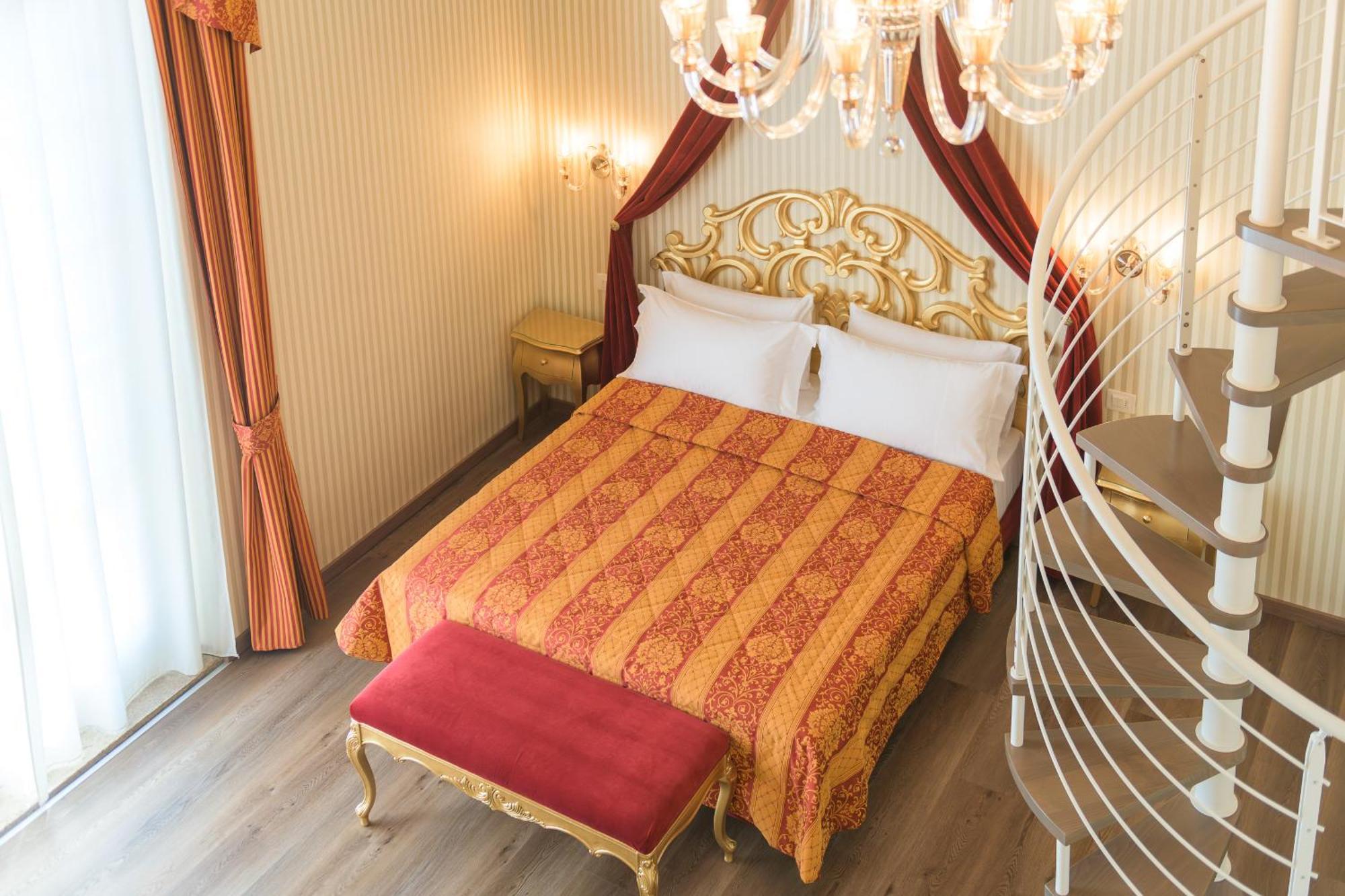 Regina Del Garda Suite Тосколано-Мадерно Экстерьер фото